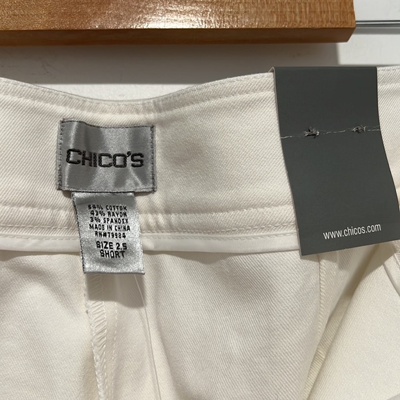 NWT Chico’s Getaway Dezi RG Pant Sz .2.5. medium - Picture 7 of 7